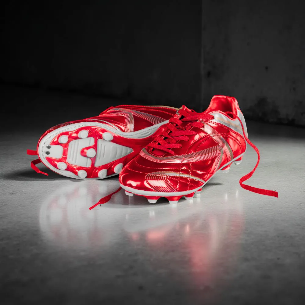 حذاء للرجال رياضي أحمر.