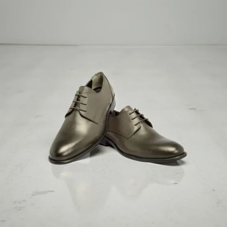 حذاء للرجال رمادي كادوال.